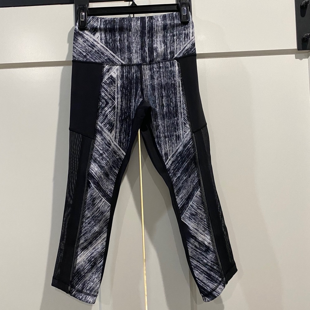 Lululemon crop